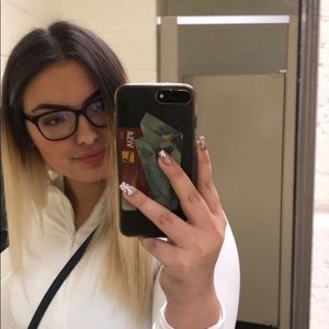 Meet your Posher, Marybeth